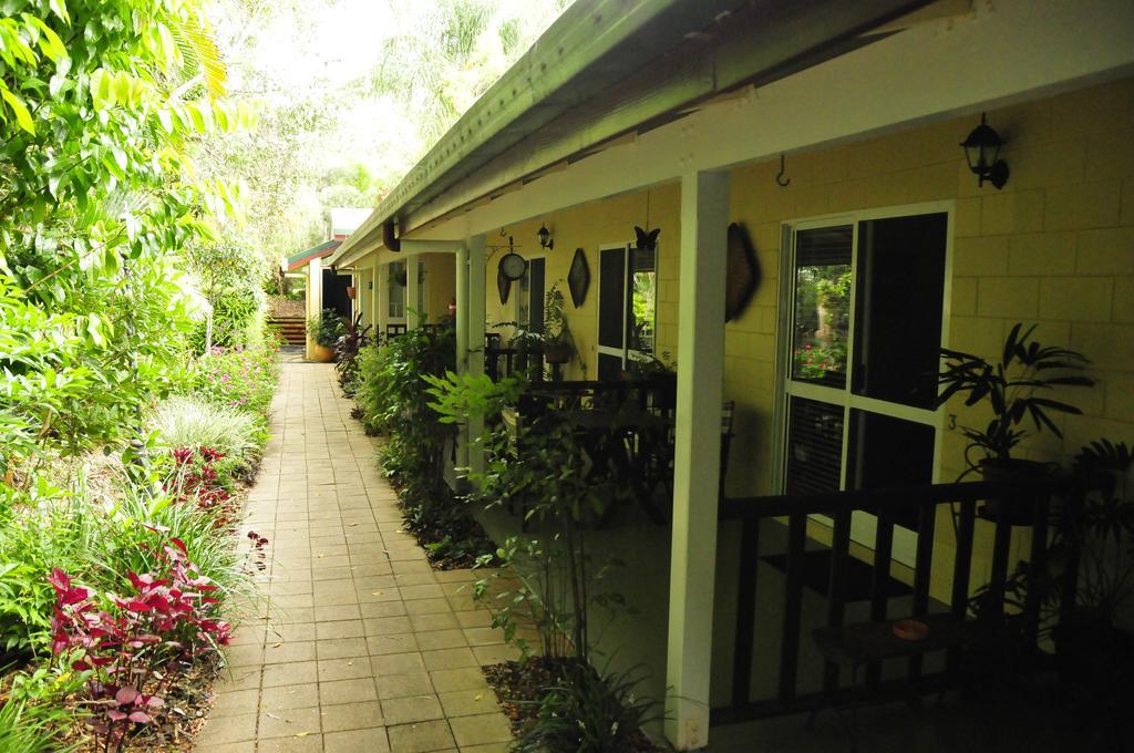 Kookaburra Motel Yungaburra Exterior photo